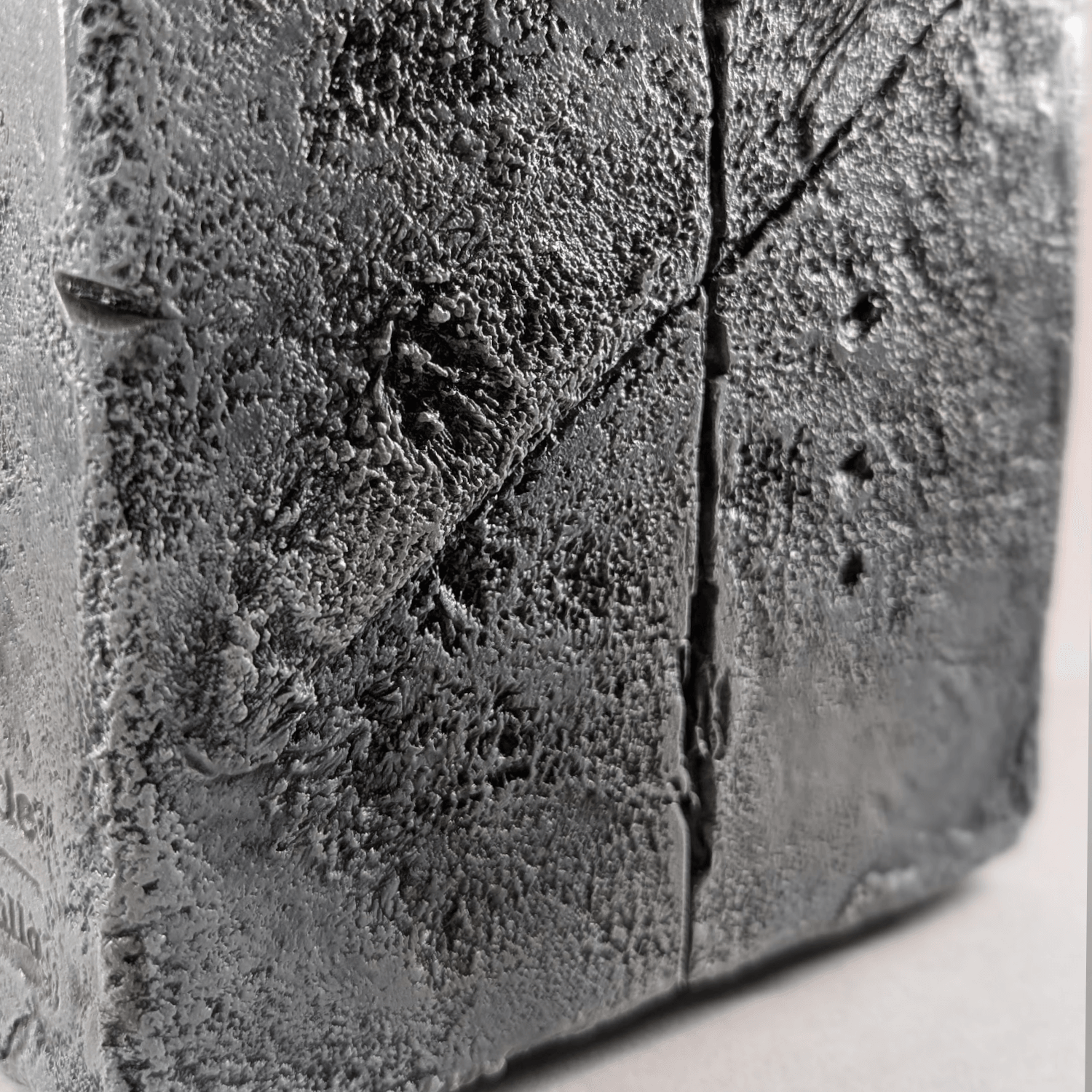 instagram-010-structural-cut