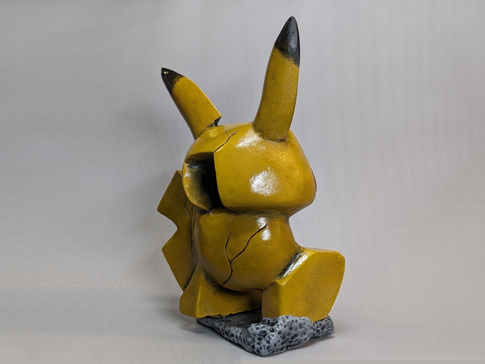 thunderbolt-buddy-statue-sculpture-4