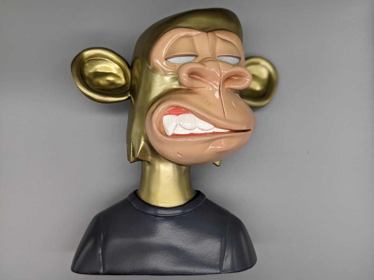ape-homage-bored-ape-yacht-club-3749-statue-sculpture-5