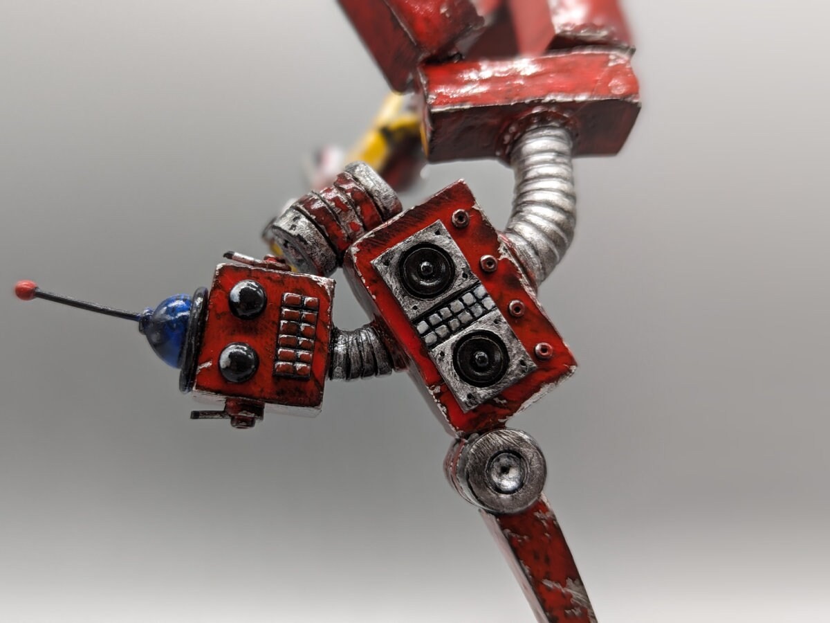 retrobot-groove-dancing-robot-statue-sculpture-9