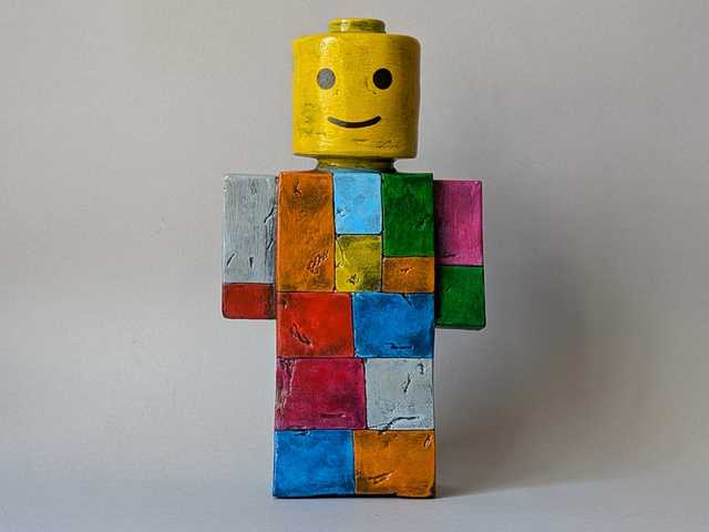 Brick Blocker 2 Lego Tribute Sculpture, Lego guy homage