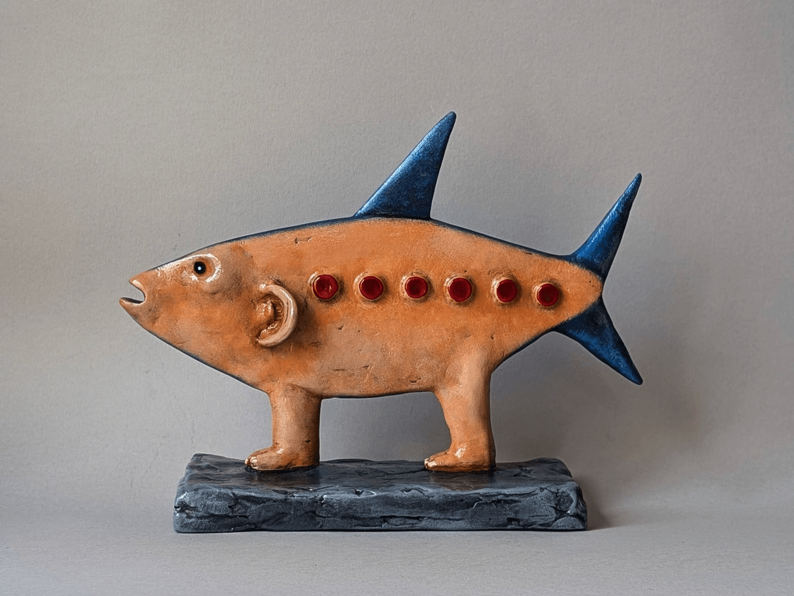 sardine-sentinel-statue-sculpture-01