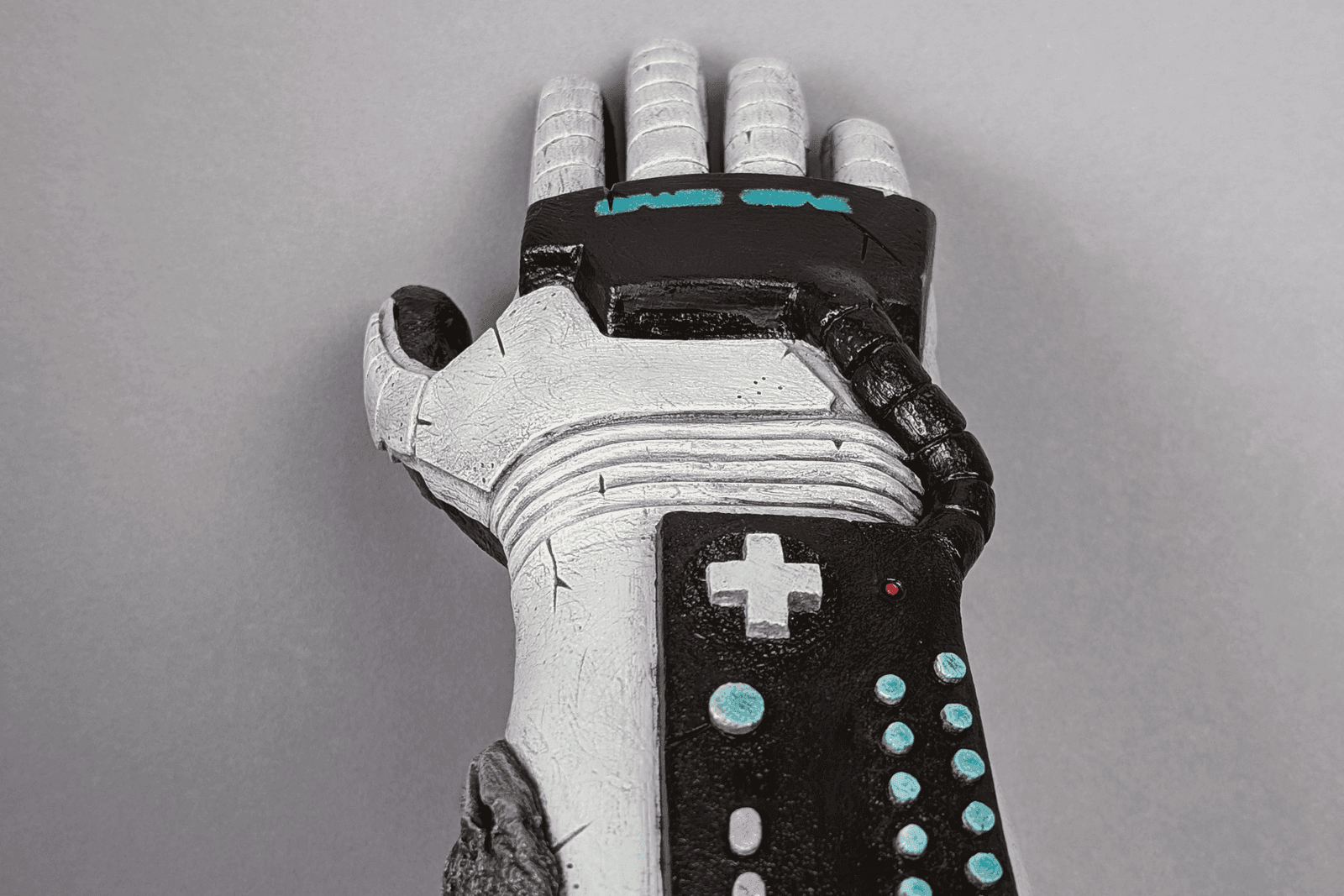 power-glove-1-010